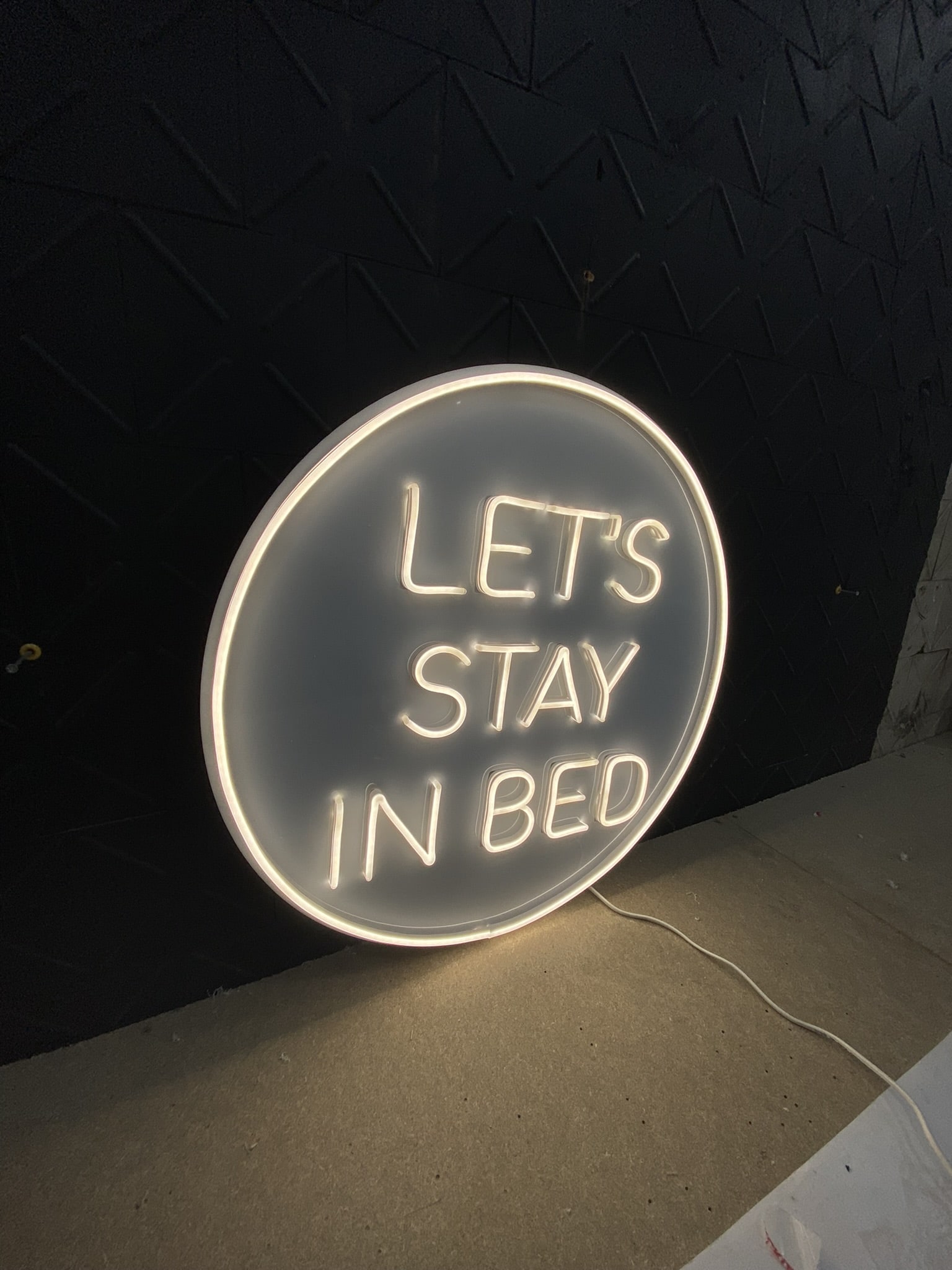 Let`s stay in bed, 600х600, 4870грн